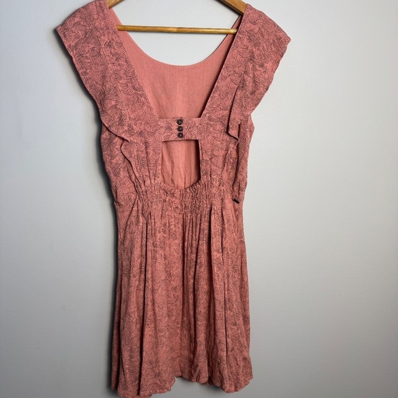 O'Neill Women's 100% Viscose Crinkle With Print Woven Mini Dress Peachy-Rose M - Picture 5 of 16